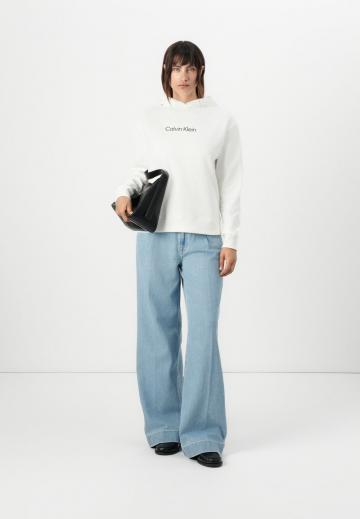 Пуловер с капюшоном