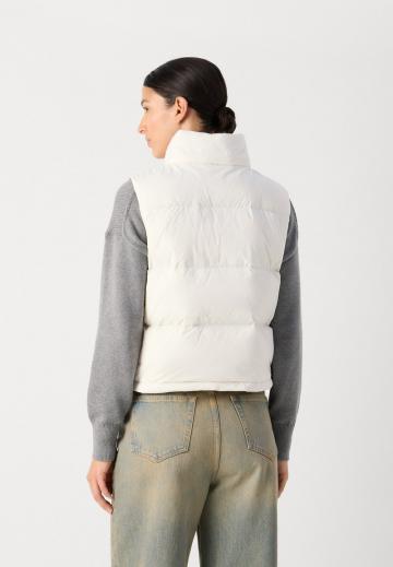 Пуховой жилет
