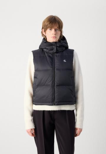 Пуховой жилет