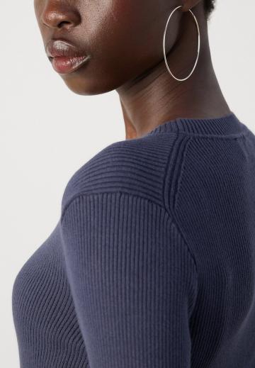 Платье футляр