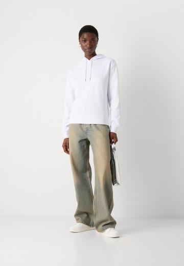 Пуловер с капюшоном