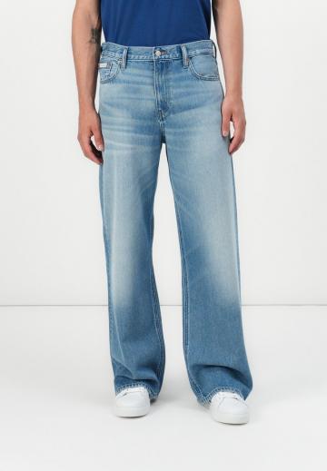 Свободные джинсы