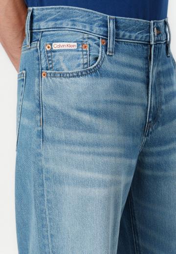 Свободные джинсы