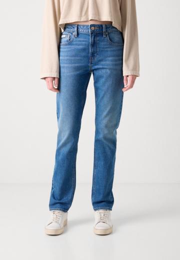 Джинсы