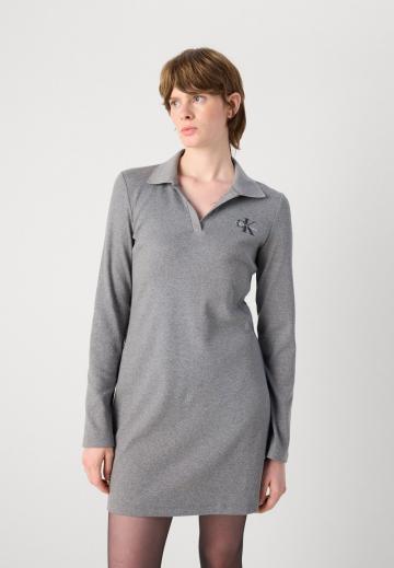 Короткое платье