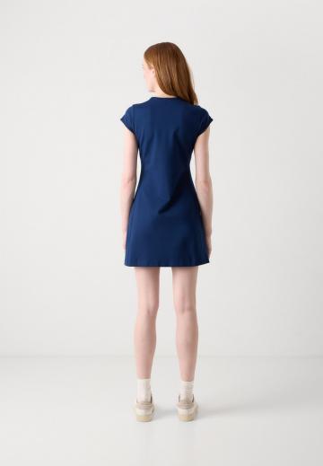 Короткое платье