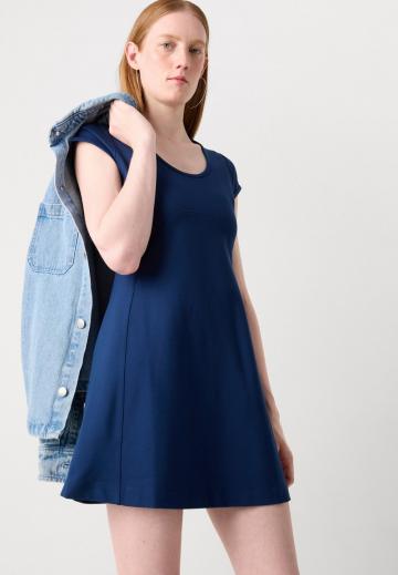 Короткое платье