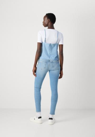 Топ на бретельках