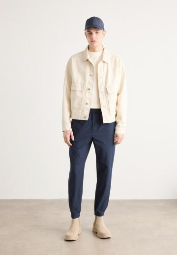 Спортивные штаны