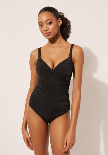 Слитный купальник