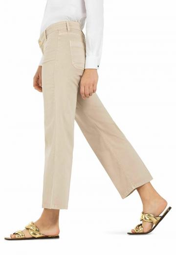 Клешеные брюки