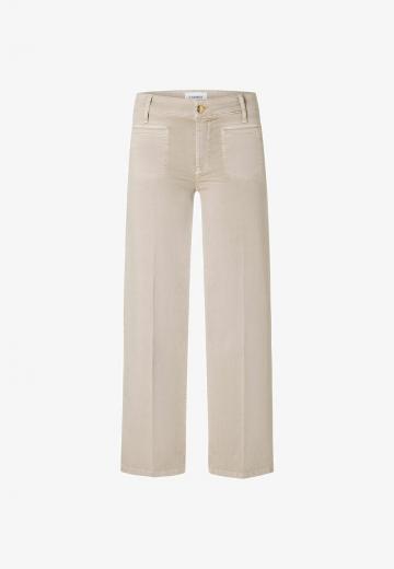 Клешеные брюки