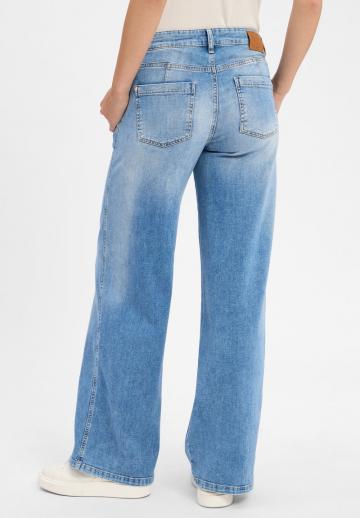 Свободные джинсы