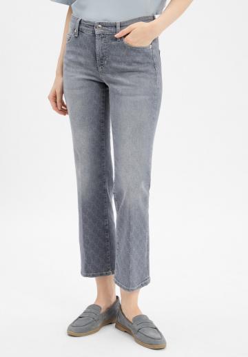 Короткие джинсы