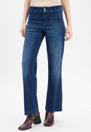 Клешеные брюки