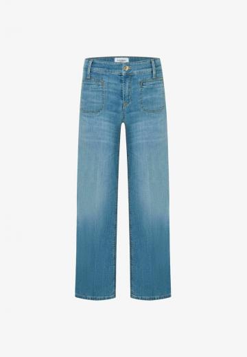 Прямые джинсы