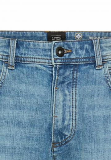 Узкие джинсы