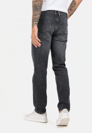 Узкие джинсы