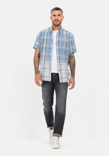 Узкие джинсы