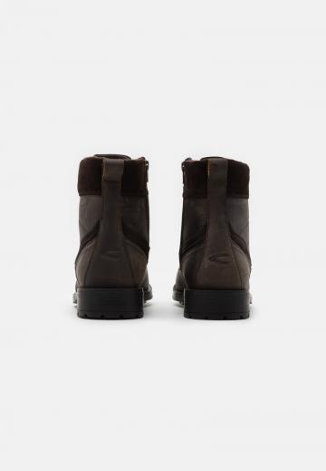Ботинки на шнуровке