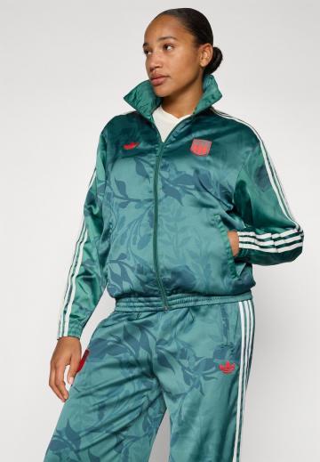 Спортивная куртка