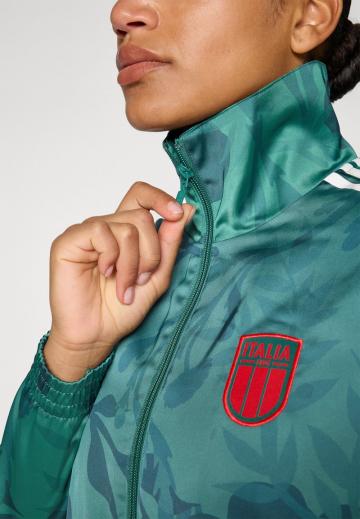 Спортивная куртка