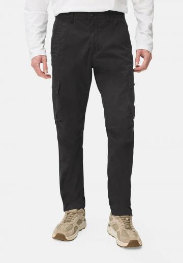 Брюки с накладными карманами