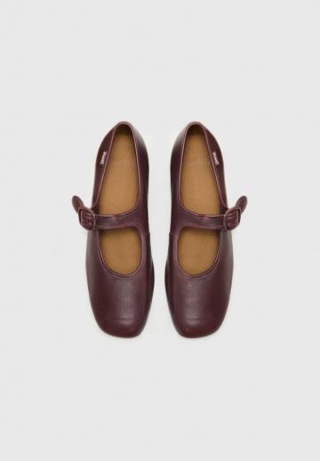 Спортивные балетки