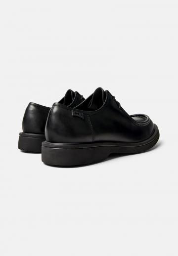 Ботинки на шнуровке