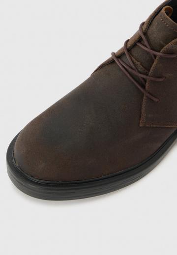 Ботинки на шнуровке