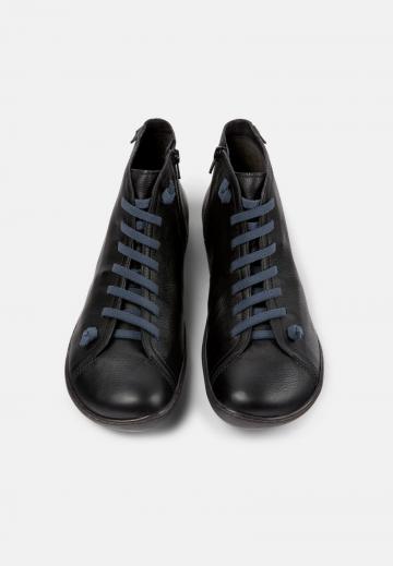 Ботинки на шнуровке