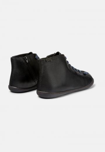 Ботинки на шнуровке