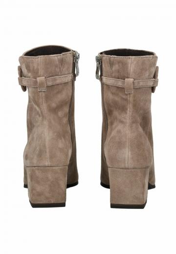 Ковбойские сапоги