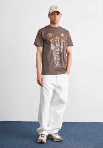 Свободные джинсы