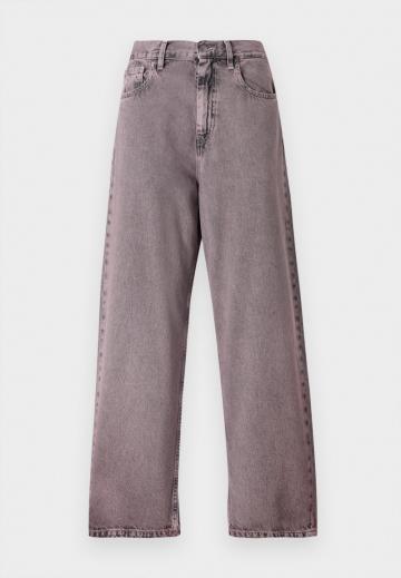 Свободные джинсы