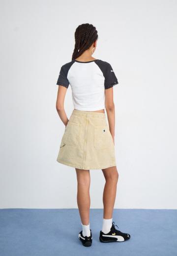 Юбка с накладными карманами