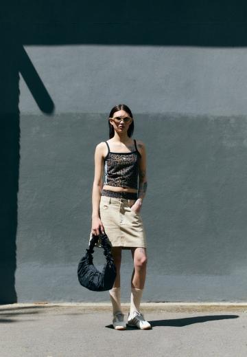 Юбка с накладными карманами