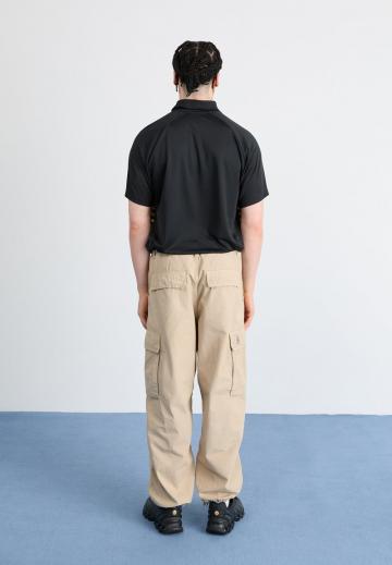 Брюки с накладными карманами