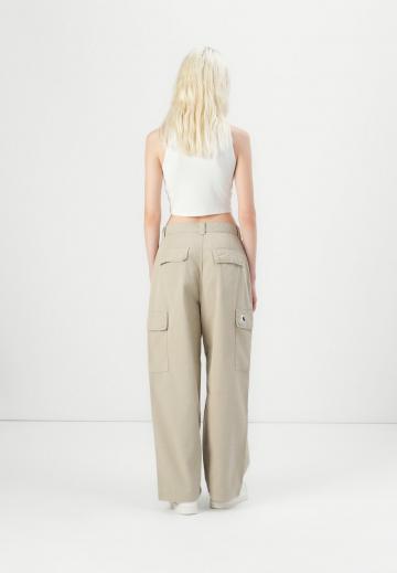 Брюки с накладными карманами