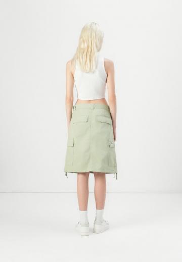 Юбка с накладными карманами