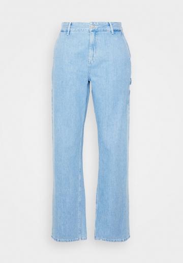 Свободные джинсы