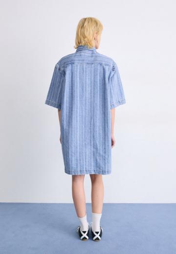 Джинсовое платье