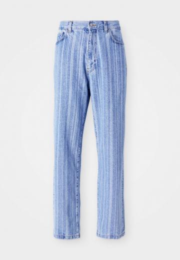 Свободные джинсы