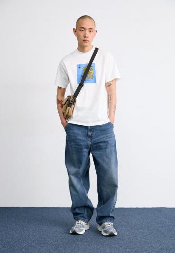 Прямые джинсы