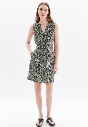 Короткое платье