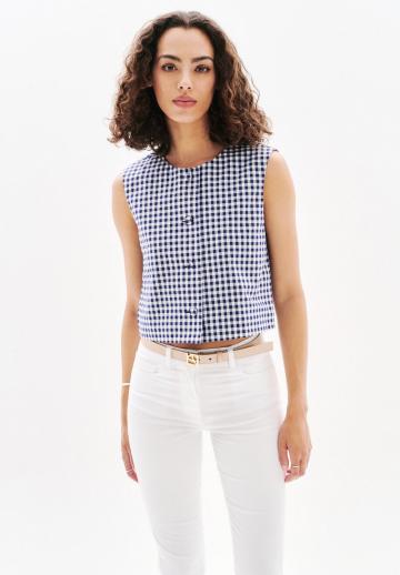 Блузка без рукавов