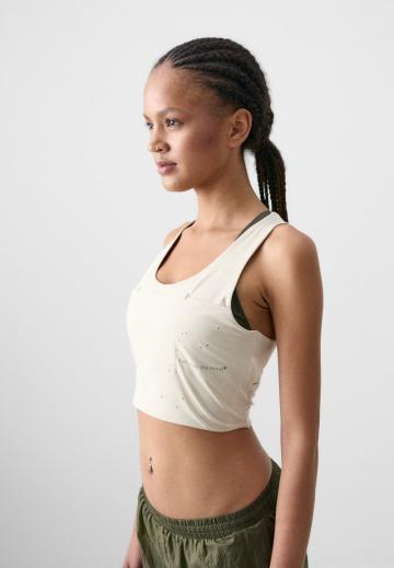 Спортивный топ