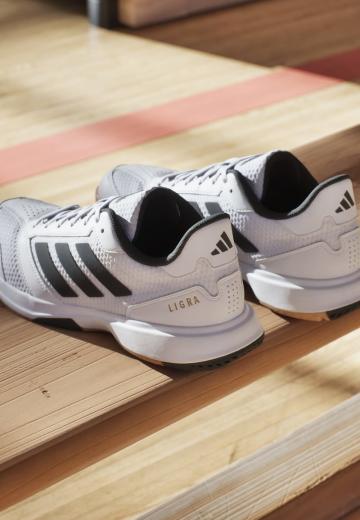 Кроссовки для зала