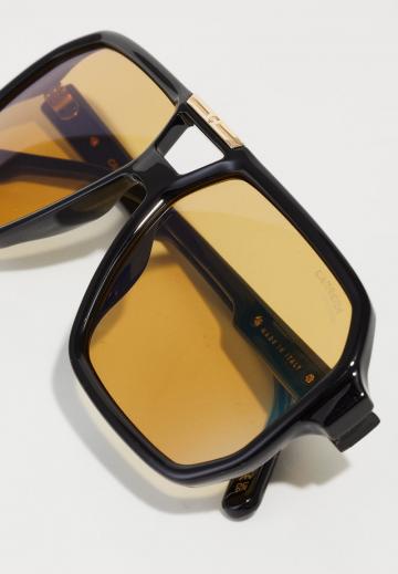 Солнечные очки