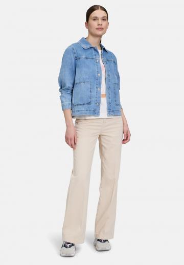 Джинсовая куртка